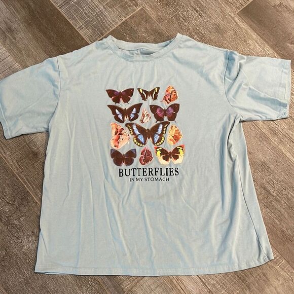 Butterflies in my stomach Graphic Tee - Picture 1 of 3